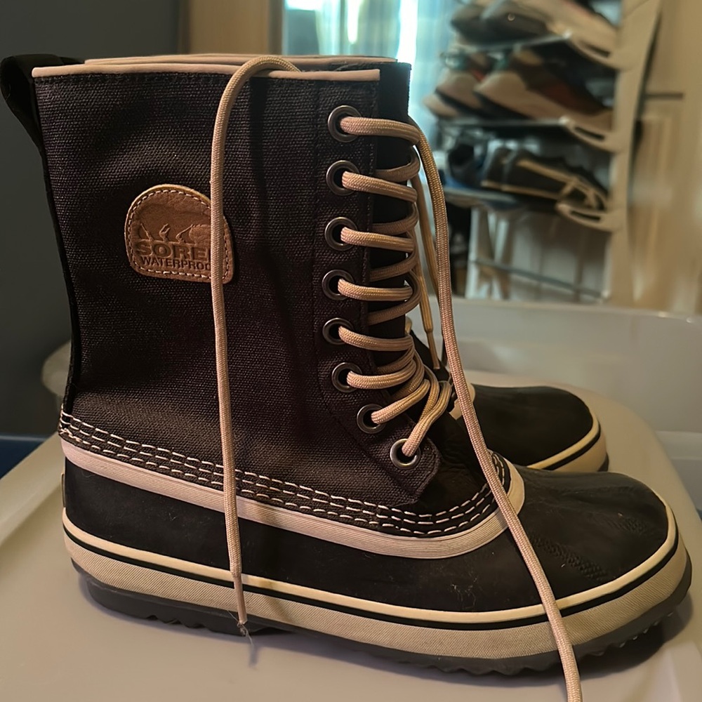 New Sorel winter boots
